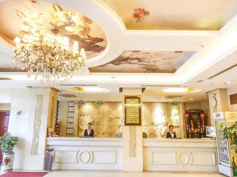 Vienna Hotel Nanyang People Road Екстер'єр фото