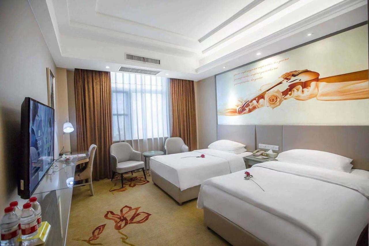 Vienna Hotel Nanyang People Road Екстер'єр фото